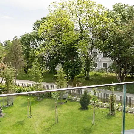 Azur Delux -1bd Flat With Parking&pool By Flat Mаnаger *