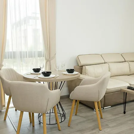 Azur Delux -1bd Flat With Parking & Pool By Flat Mаnаger *